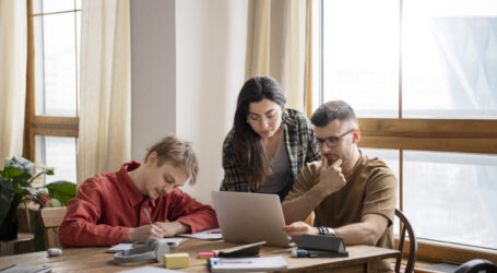 8 ways to manage your family finances